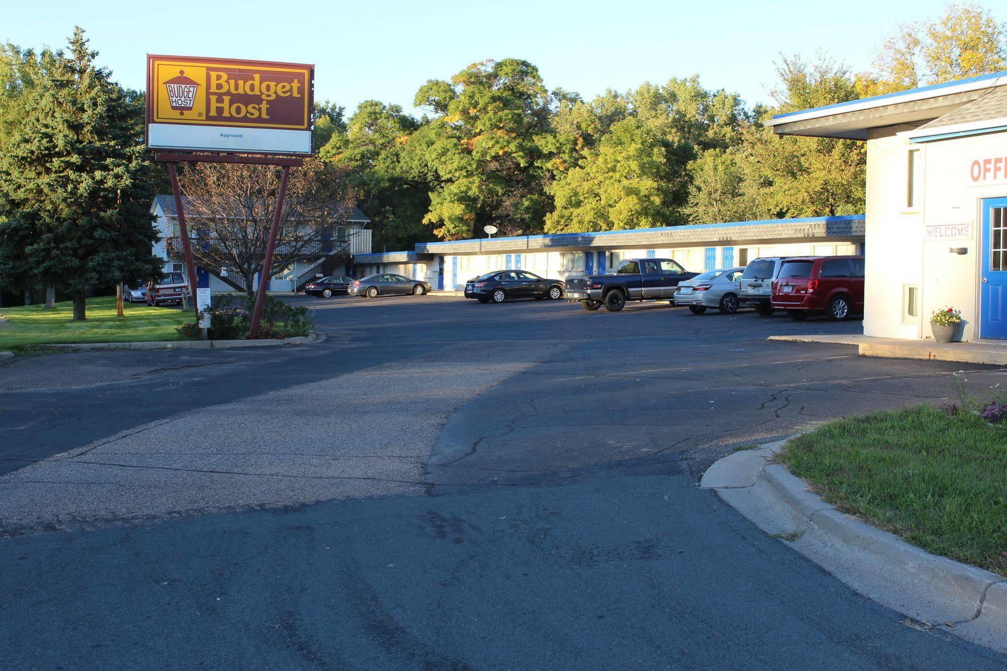 Budget Host Inn Fridley Exterior photo